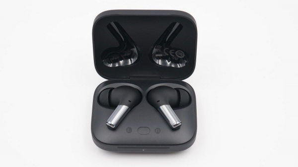 2021年度彙總|OPPO、華為、一加、JBL等都在用亞奇科技聯結器 2021年度彙總|OPPO、華為、一加、JBL等都在用亞奇科技聯結器