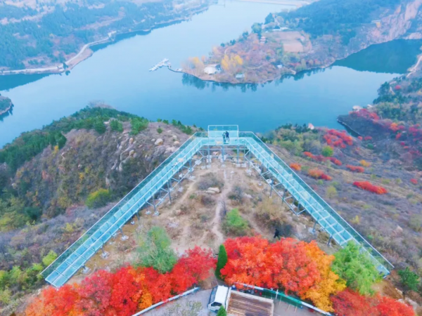靈山秀水,漫山紅葉......一到深秋,這個被人遺忘的世外桃源又美成仙! 靈山秀水,漫山紅葉......一到深秋,這個被人遺忘的世外桃源又美成仙!
