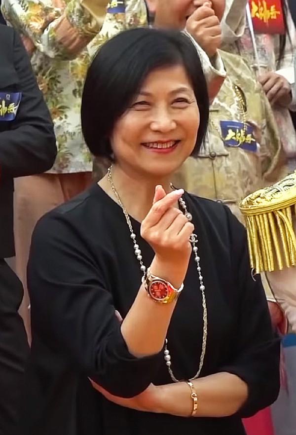 深扒TVB山頭文化：東邪曾勵珍西毒樂易玲，南帝梁家樹北丐餘詠珊