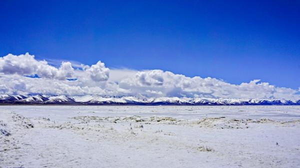 人少景美還省錢，為何說冬天的西藏，一點也不輸東北雪鄉