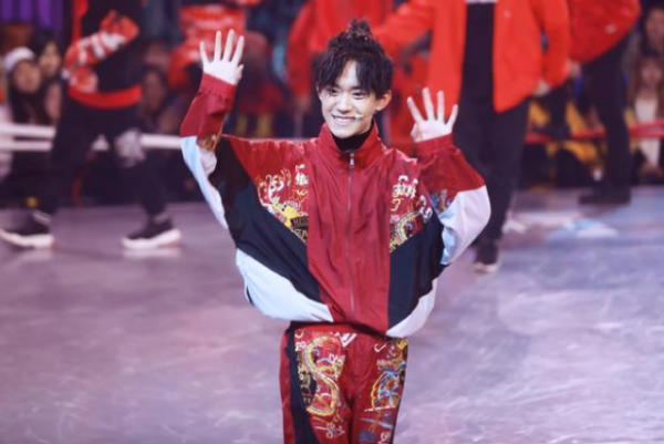 大兒子百億影帝，小兒子創世界紀錄，易烊千璽媽媽虎式教育太厲害