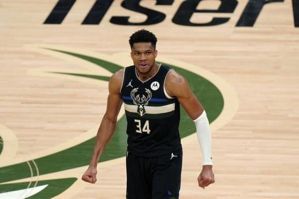 總決賽得分單場50+有多難?歷史上七人達成,現役兩人,杜庫無緣 總決賽得分單場50+有多難?歷史上七人達成,現役兩人,杜庫無緣