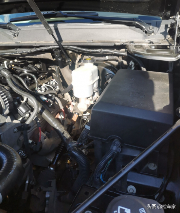 錢多燒得慌？當年新車136萬的凱迪拉克凱雷德如今還值多少錢