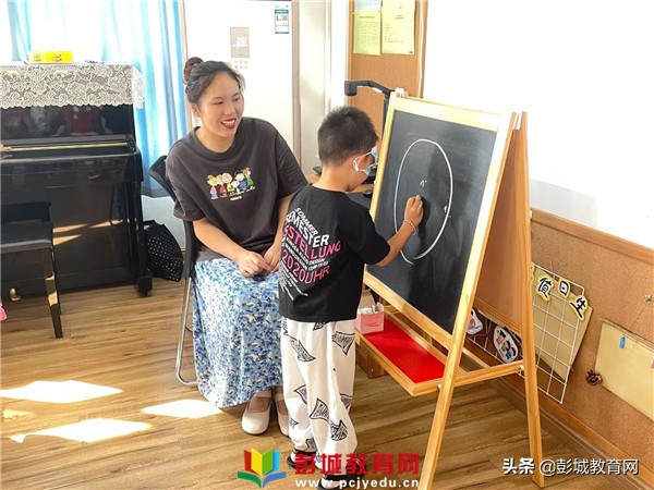 “睛”彩閃耀 明亮童心丨沈實幼愛眼護眼系列活動 “睛”彩閃耀 明亮童心丨沈實幼愛眼護眼系列活動