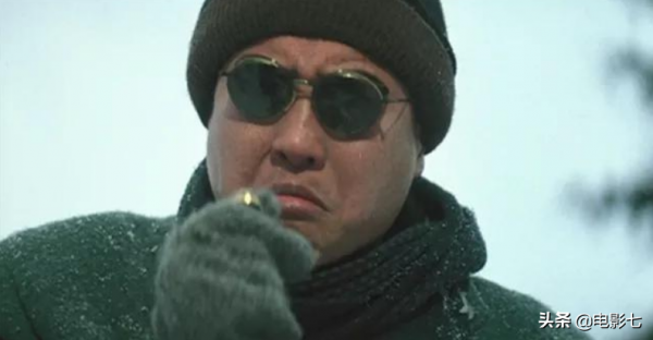 40位明星跑龍套,上映前遭刪減,洪金寶大膽嘗試,這部港片難超越 40位明星跑龍套,上映前遭刪減,洪金寶大膽嘗試,這部港片難超越