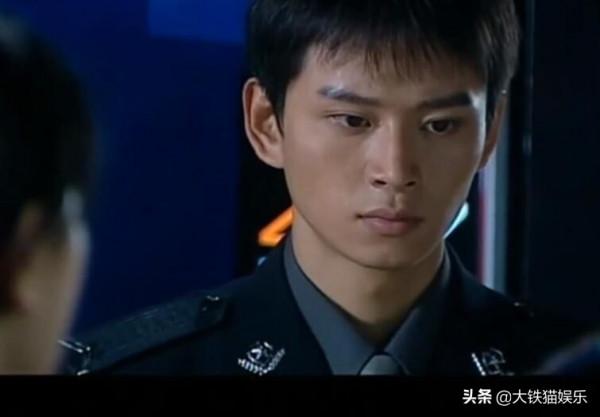 10大“海巖男郎”今昔顏值對比:有人中年成油王,有人改名又變臉 10大“海巖男郎”今昔顏值對比:有人中年成油王,有人改名又變臉