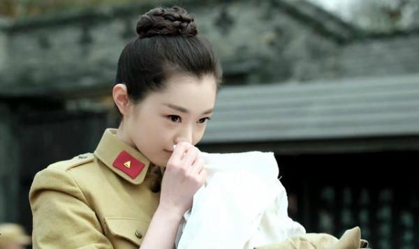 從《偽裝者》到《叛逆者》再到《霞光》,女主不受待見成了魔咒 從《偽裝者》到《叛逆者》再到《霞光》,女主不受待見成了魔咒