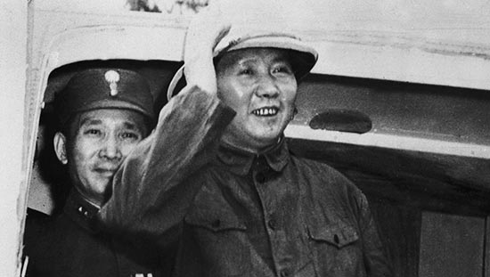 重慶談判晚宴上,一記者發出感嘆:一個周恩來就打敗了整個國民黨 重慶談判晚宴上,一記者發出感嘆:一個周恩來就打敗了整個國民黨