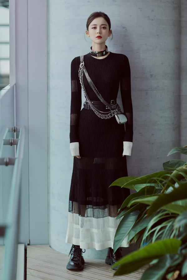 古力娜扎和江疏影真像是雙生的姐妹花，你覺得她們長得像嗎？