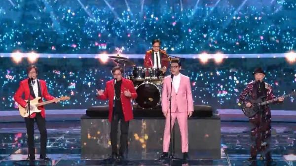 虎年春晚看點多：鄧超唱嗨了，脫口秀太尷尬，撒貝南嘴瓢上熱搜