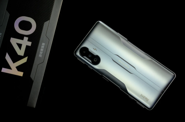 效能比麒麟999更強，12G+256G定價親民，120hz+5065毫安