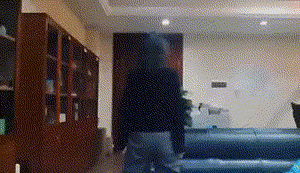 今日冬至，窗外隆冬飛雪，家中熱氣騰騰