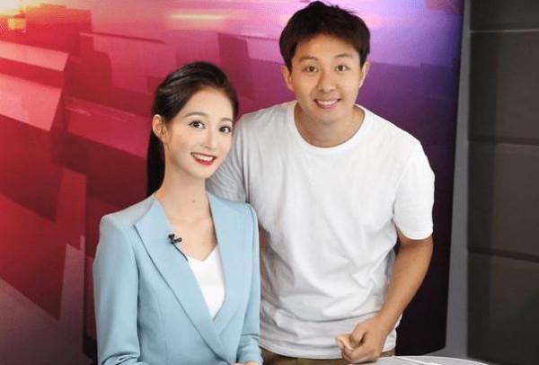 天安門前領誦的馮琳，實習無緣央視，這跟她的成長經歷有很大關係