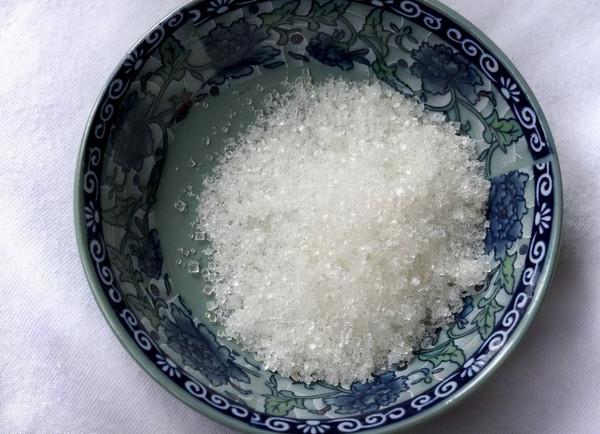 大神養花從不買&OpenCurlyDoubleQuote;生根粉&rdquo;，只用廚房&OpenCurlyDoubleQuote;2調味劑&rdquo;，方便又管用