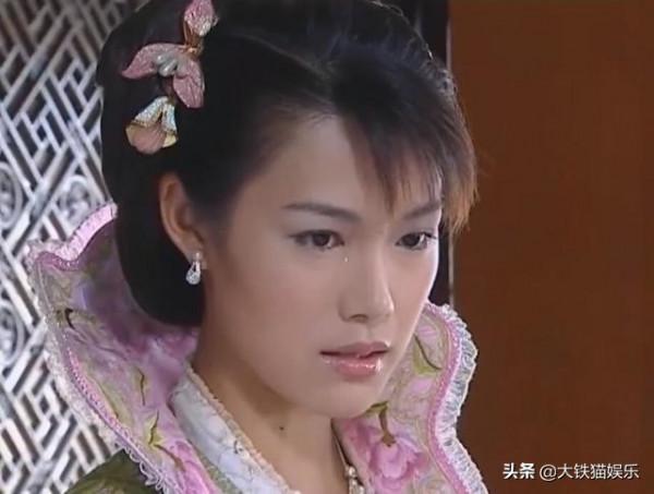 4對同齡貌美女星顏值對比，整容老去和自然老去，差距一目瞭然