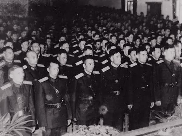 1955年，授銜的1048名開國將帥，僅剩2人健在，他們分別是誰？