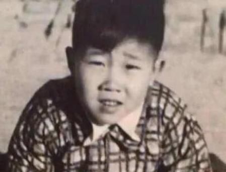 不靠顏值靠才華，這6位長相一般的男演員，媳婦一個比一個漂亮