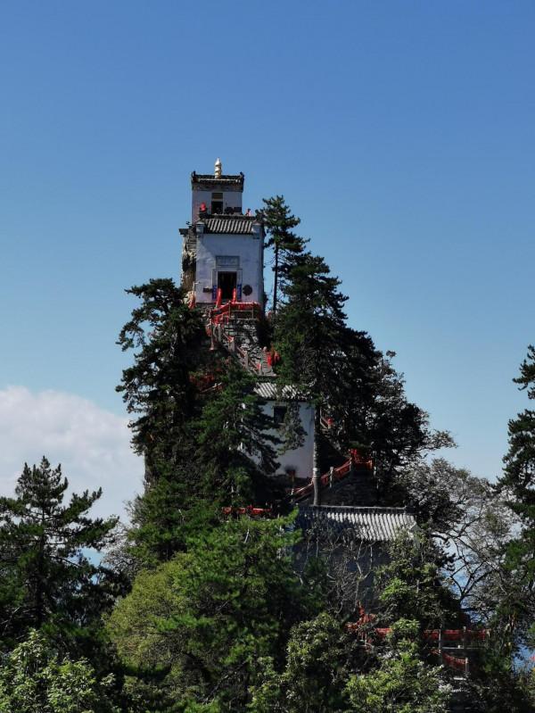 排名第一的最險寺廟，被任道長命名的秦嶺第一仙境，知道在哪裡嗎