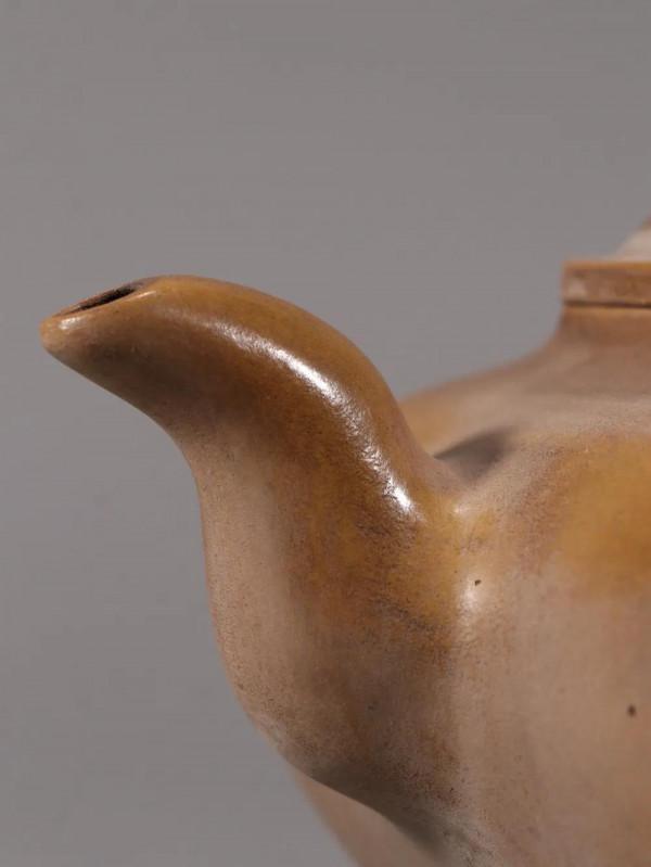 舊藏 老紫砂瓜葉紋茶壺 舊藏 老紫砂瓜葉紋茶壺