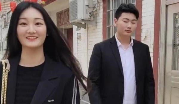 陳亞男看不懂，別人家未滿月的孩子，竟收到父母的離婚協議書