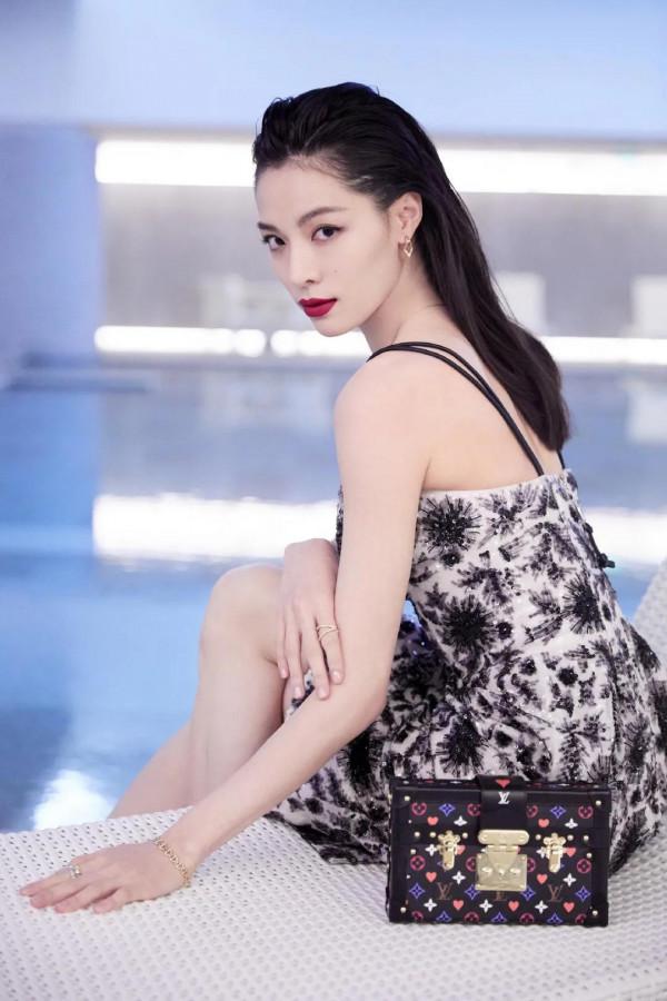 鍾楚曦高畫質桌布 鍾楚曦高畫質桌布