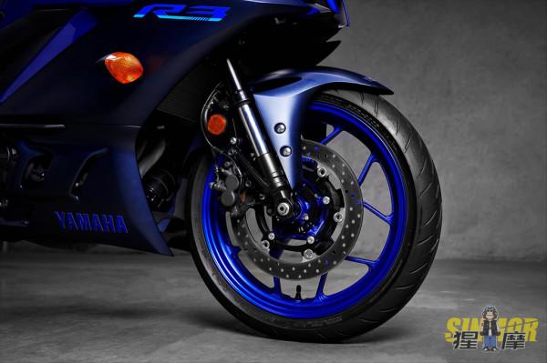 終於等到你,雅馬哈YZF-R3宣佈在國內正式上市,售價定為4.68w元 終於等到你,雅馬哈YZF-R3宣佈在國內正式上市,售價定為4.68w元