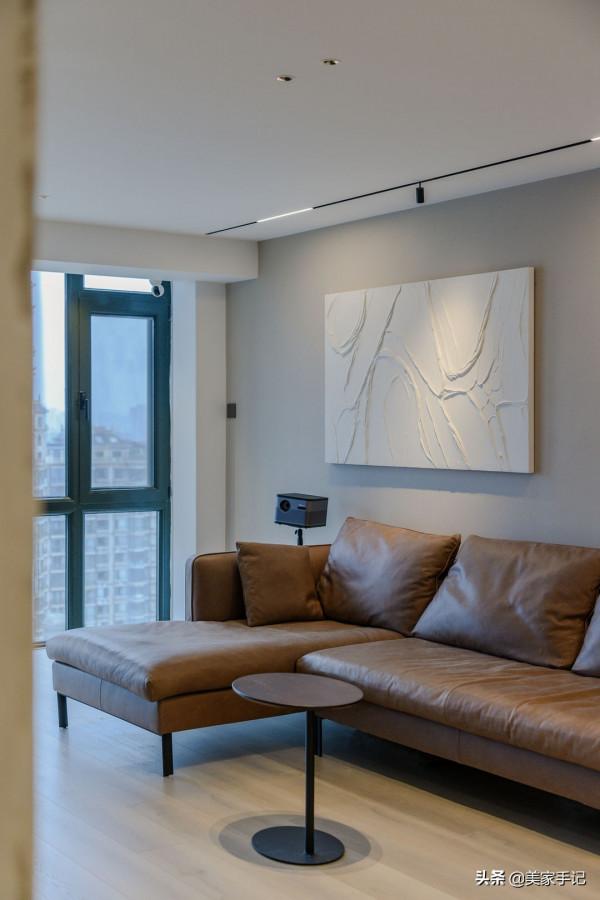 北京夫妻123㎡的家，因巧妙佈置而走紅網路，不要電視牆太香了