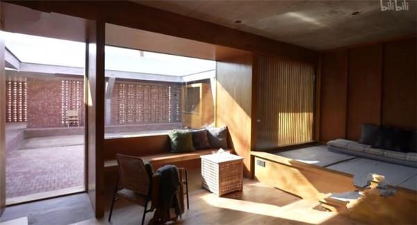 甘肅一家老農花132萬改造房子，卻被整成紅磚毛坯房？網友：心疼