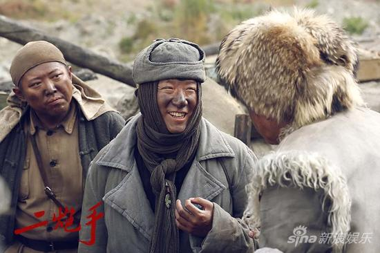 對《二炮手》的一攬子評價：眾星捧月下，一個人的戰鬥