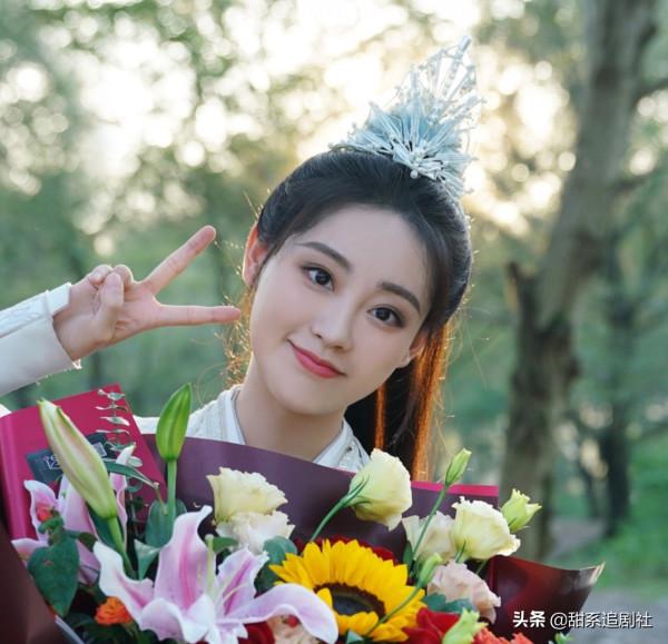 張翰、祝緒丹新戲殺青,男二白髮造型搶眼,導演大有來頭 張翰、祝緒丹新戲殺青,男二白髮造型搶眼,導演大有來頭