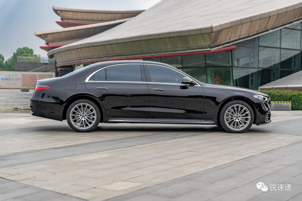 「銳速遞」2022款賓士S級上市,配置變化有這些 「銳速遞」2022款賓士S級上市,配置變化有這些