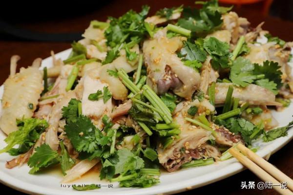 沙蟲沙茶麵好好吃，加肉筋，一碗只要25元，我在廈門八市吃到了