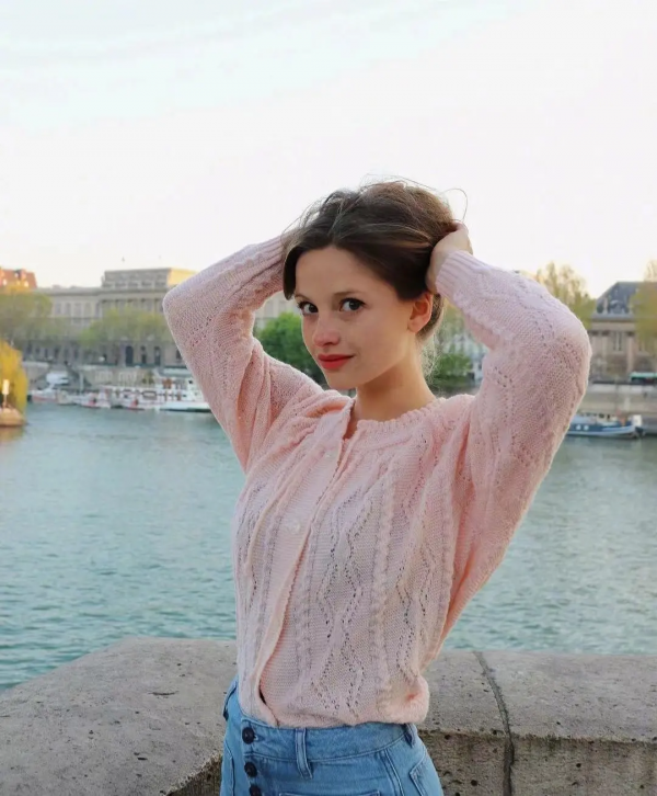 針織衫 +5件下裝，上班上學照著穿好看又時髦