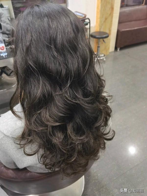 15款新流行女發,不分長短都很美,很多愛美的女性都在剪 15款新流行女發,不分長短都很美,很多愛美的女性都在剪