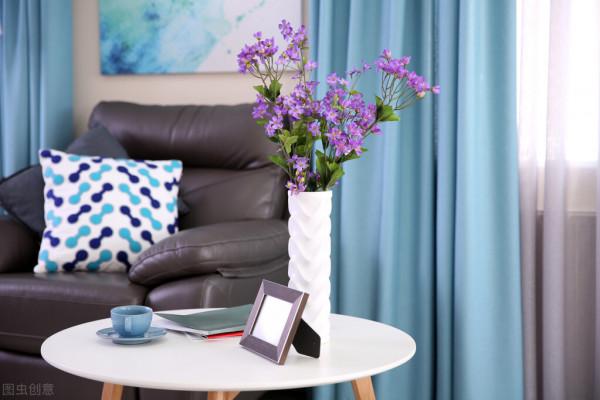 俗語“堂屋擺四花，美觀又發家”啥意思？哪四種花適合放在客廳？