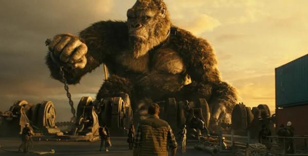 不只有美國能拍出大片，冰火兩重天的震撼特效，國產電影也做到了