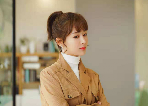 金晨新劇太狠！播6集拿下熱榜第二，口碑炸了，或成甜寵劇王