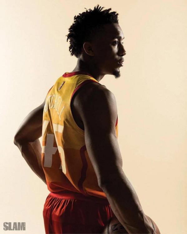 布克和米切爾，誰能擔起新生代分衛的榮耀？誰最像黑曼巴？