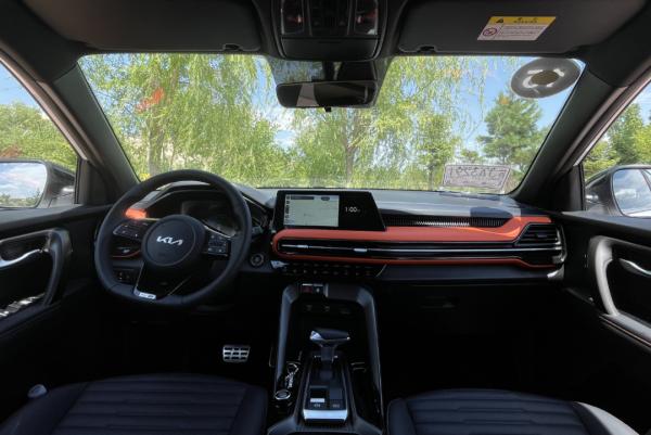 深度試駕智跑Ace:200匹馬力下也有一顆居家舒適的心 深度試駕智跑Ace:200匹馬力下也有一顆居家舒適的心