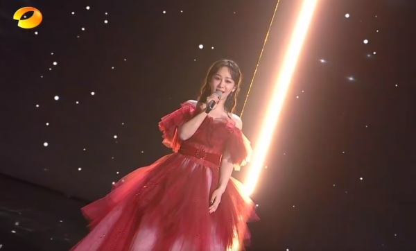 楊冪太甜了，楊紫太仙了，吳昕太好哭了！湖南衛視跨年破防了