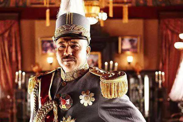 袁世凱問張作霖：你要軍隊還是地盤？張作霖回道：我想要您的金錶