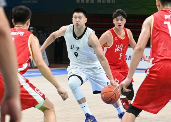 全運會男籃首日綜述：粵遼浙取開門紅 曾凡博18+7+4北京力克湖北