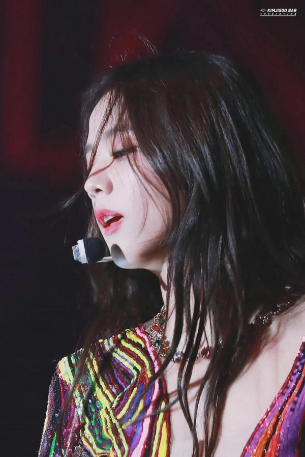 美炸了！KimJisoo金智秀18年歌謠大戰封神高畫質美照