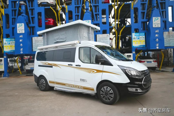 新全順低頂2+2+2佈局，滿足一家六口出行，兼顧通勤代步商務旅遊