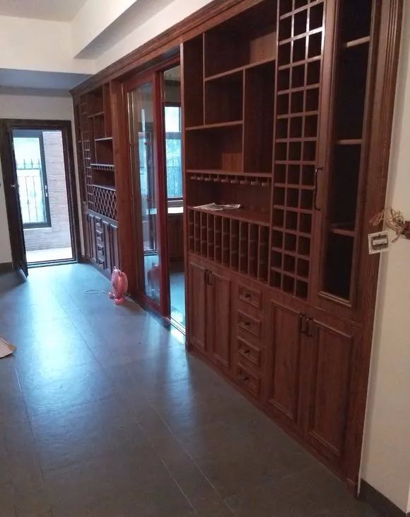 讓木工師傅現場做的全屋的櫃子,3萬全包,效果超乎意外的好看 讓木工師傅現場做的全屋的櫃子,3萬全包,效果超乎意外的好看