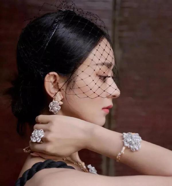 趙麗穎美照一冊，欣賞