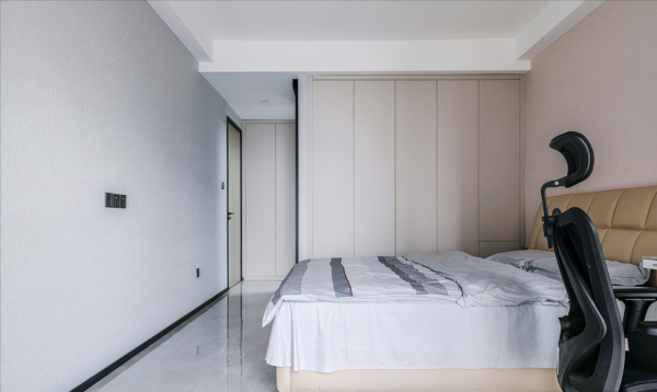 140㎡ 現代簡約：通透空間裡的平衡感