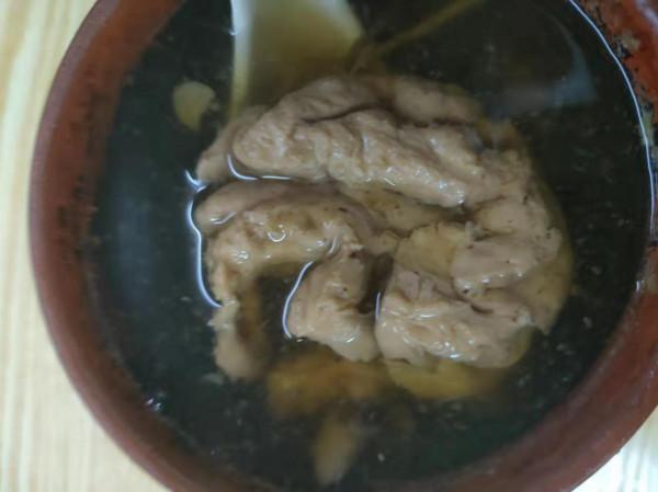 10元一盅的燉湯,零零覺得不值,喝完實在是太佩服廣東人了 10元一盅的燉湯,零零覺得不值,喝完實在是太佩服廣東人了