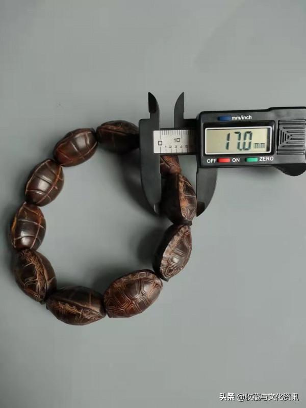 清代牛角雕刻龜殼手串鑑賞