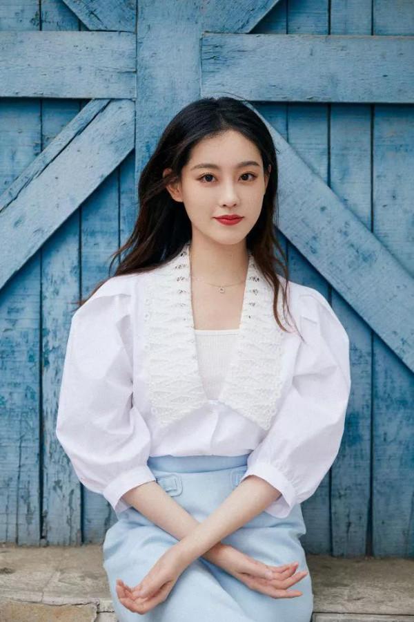 國民初戀關曉彤